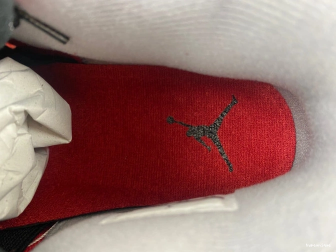 HYPE Retro Bravo Toro 308497-603 Jordan 4 0627